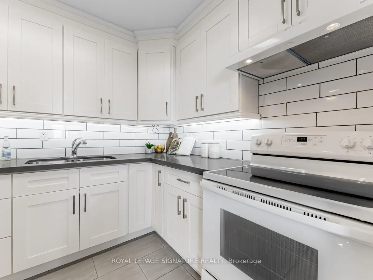 Photo 6 of Unit 1507, 60 Pavane Linkway, Toronto, Flemingdon Park — HOMEH