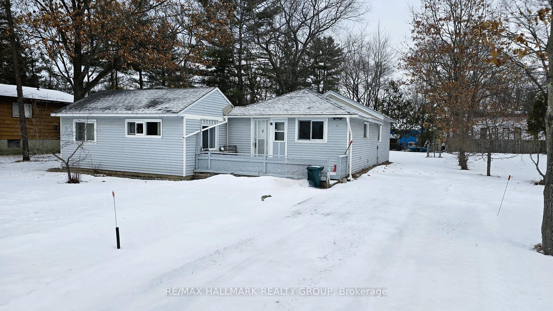 Front of 156 Sunning Hills Crescent