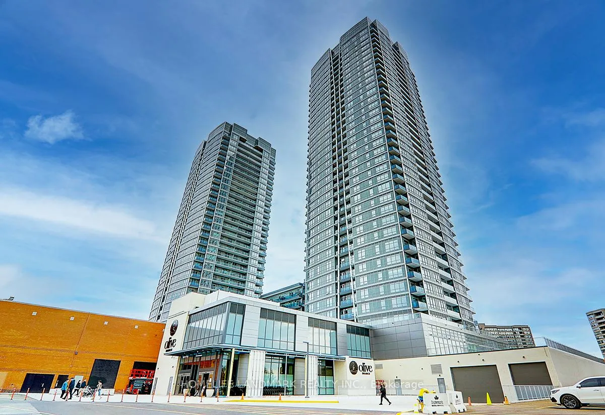 Front of Unit A1606, 30 Upper Mall Way