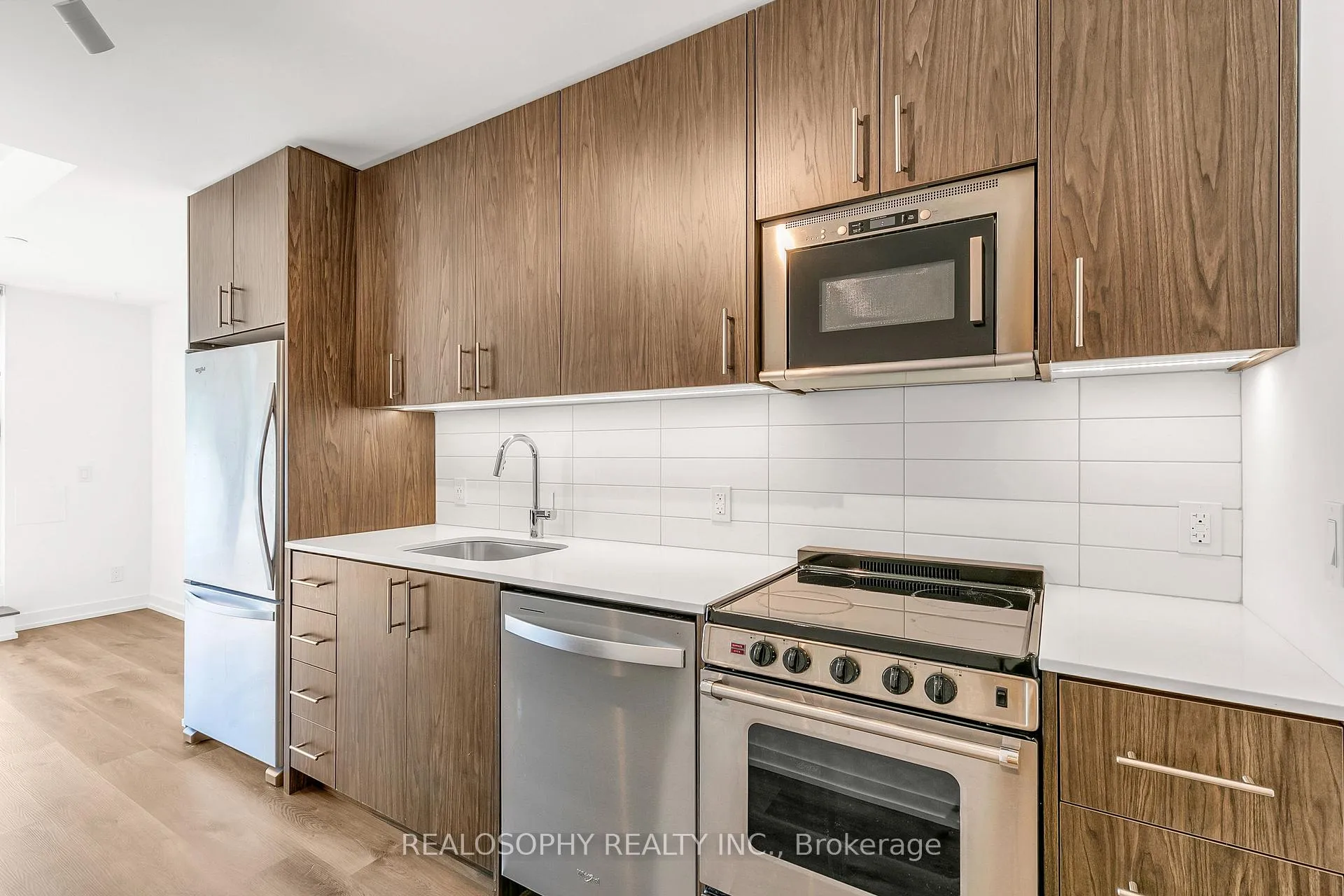 Photo 4 of Unit 401, 115 Larchmount Avenue, Toronto, South Riverdale — HOMEH