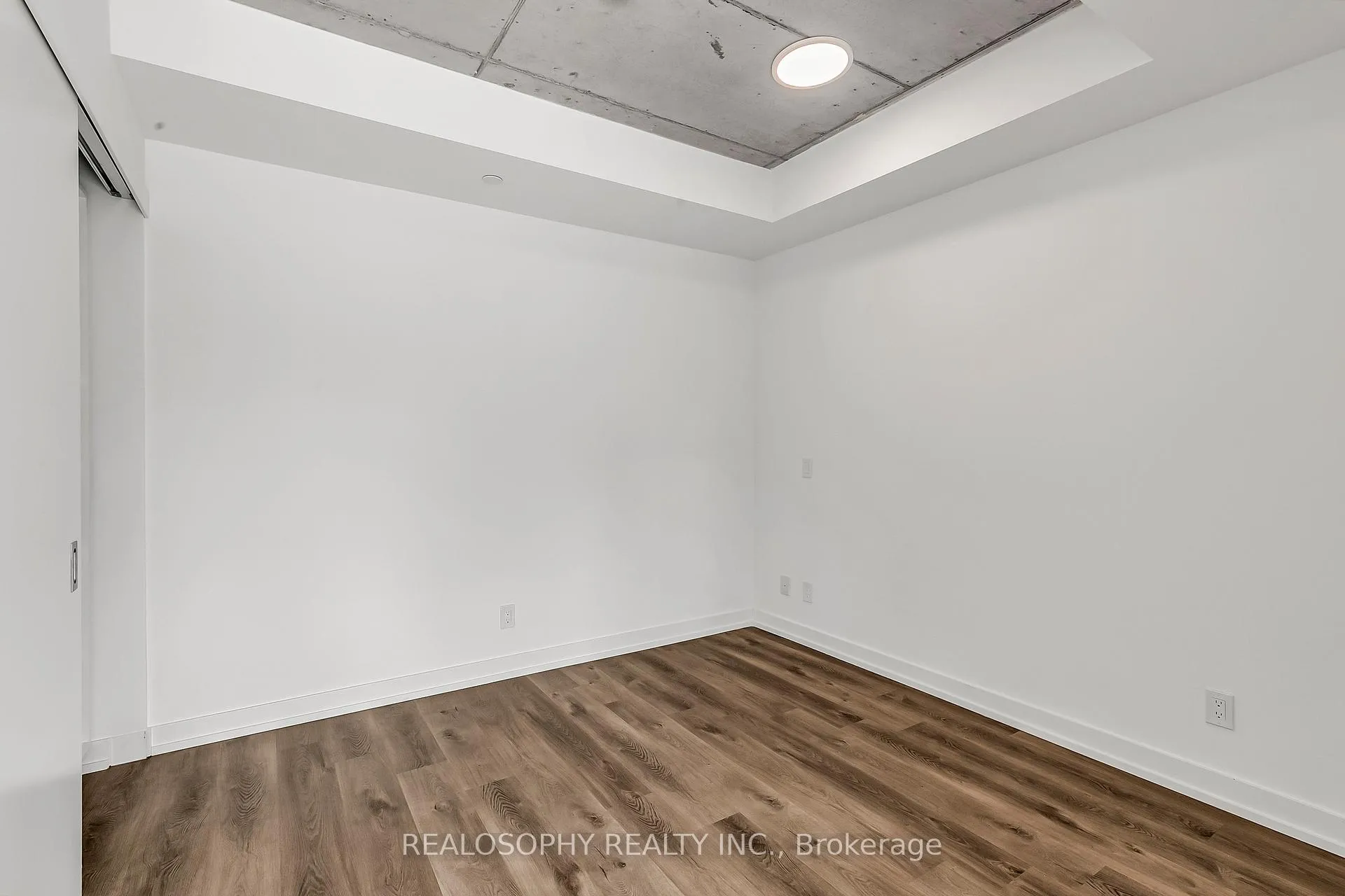 Photo 8 of Unit 401, 115 Larchmount Avenue, Toronto, South Riverdale — HOMEH