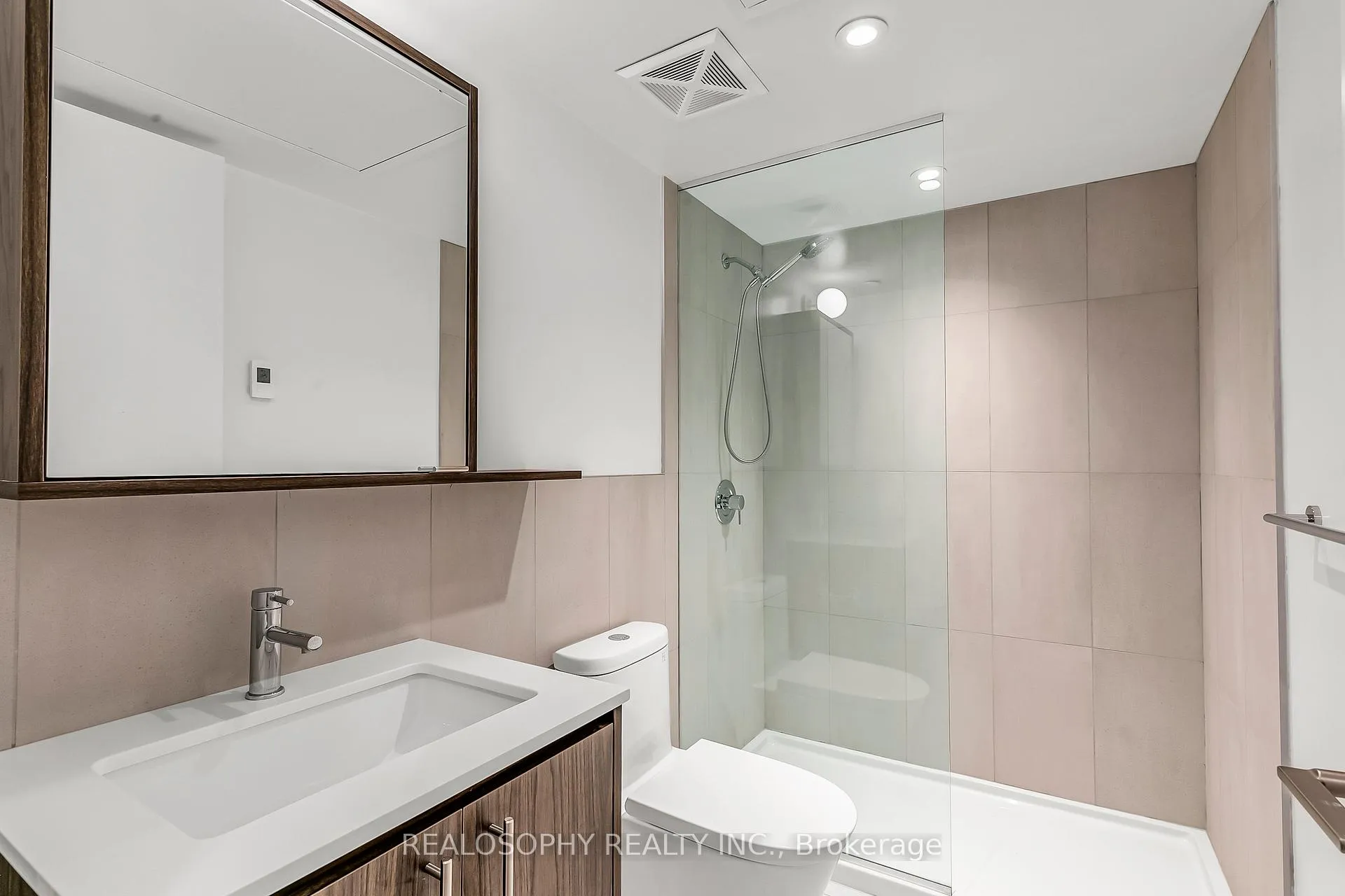 Photo 11 of Unit 401, 115 Larchmount Avenue, Toronto, South Riverdale — HOMEH