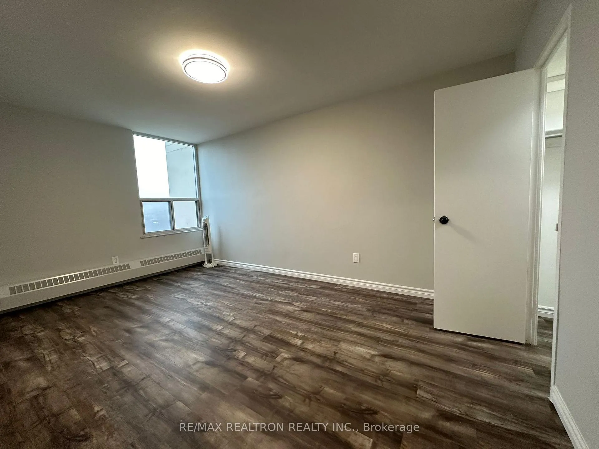 Photo 9 of Unit 1702, 60 Pavane Linkway, Toronto, Flemingdon Park — HOMEH