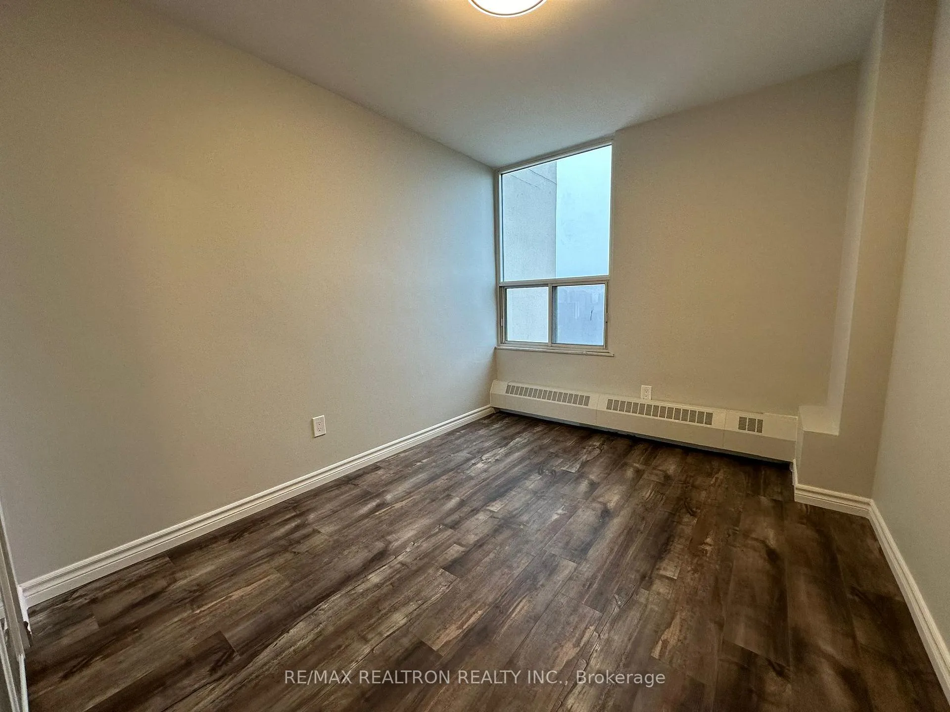 Photo 11 of Unit 1702, 60 Pavane Linkway, Toronto, Flemingdon Park — HOMEH