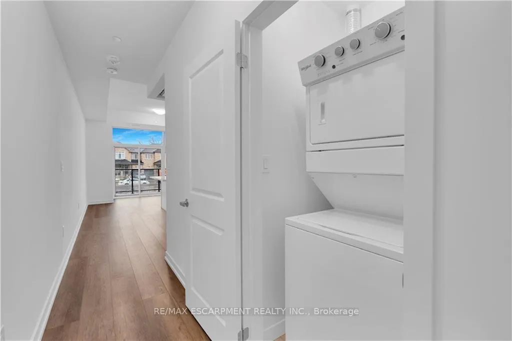 Photo 5 of Unit 122, 460 Dundas Street E, Hamilton, Waterdown — HOMEH