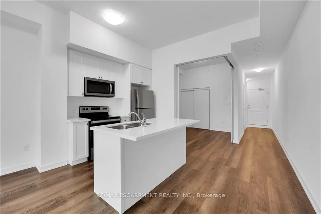 Photo 10 of Unit 122, 460 Dundas Street E, Hamilton, Waterdown — HOMEH
