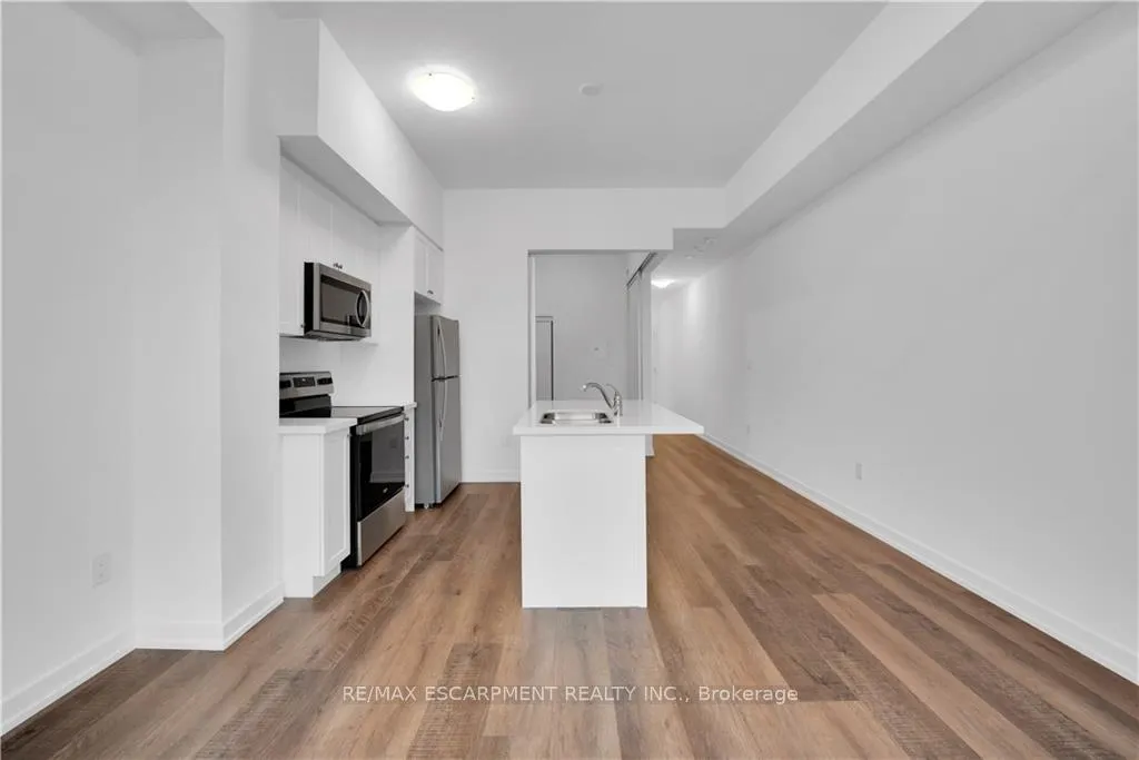 Photo 11 of Unit 122, 460 Dundas Street E, Hamilton, Waterdown — HOMEH