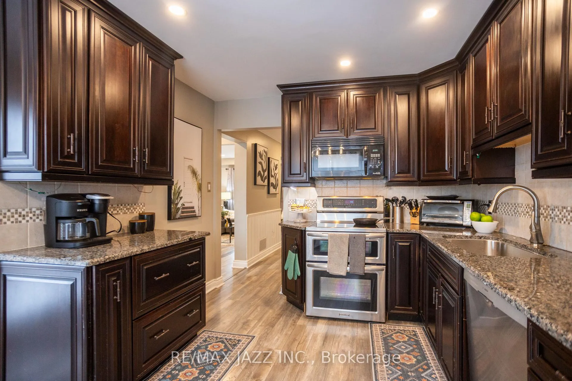 Photo 13 of 121 Reed Drive, Ajax, Central — HOMEH