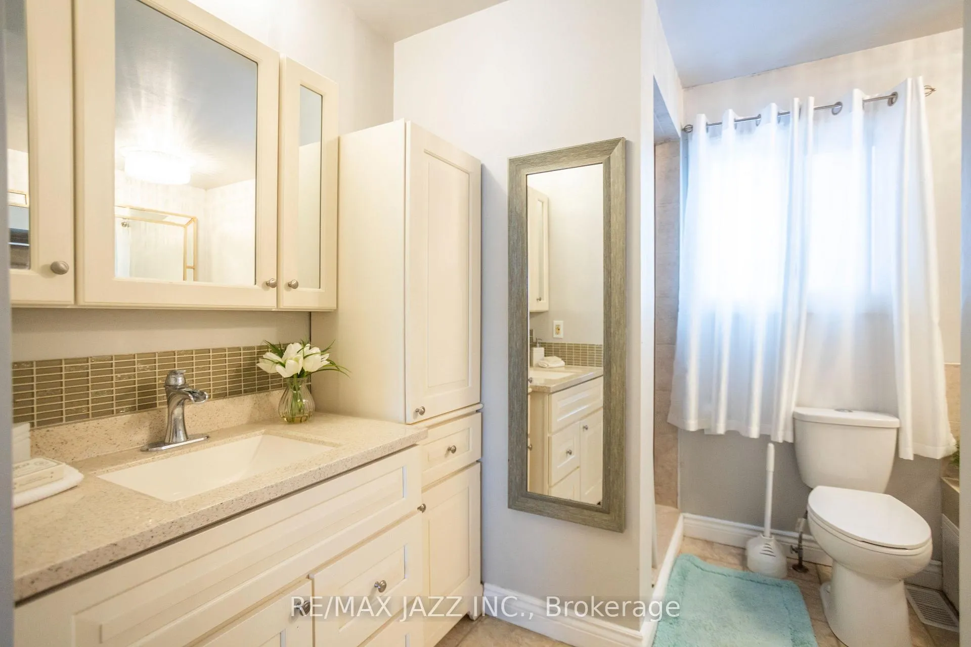 Photo 19 of 121 Reed Drive, Ajax, Central — HOMEH