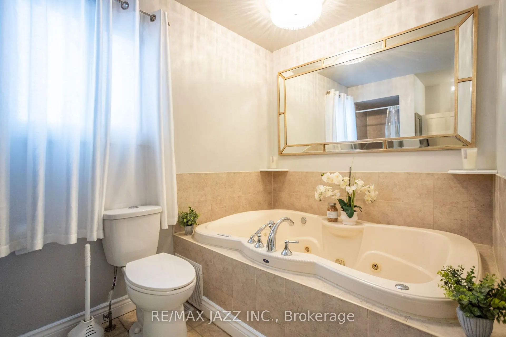 Photo 20 of 121 Reed Drive, Ajax, Central — HOMEH