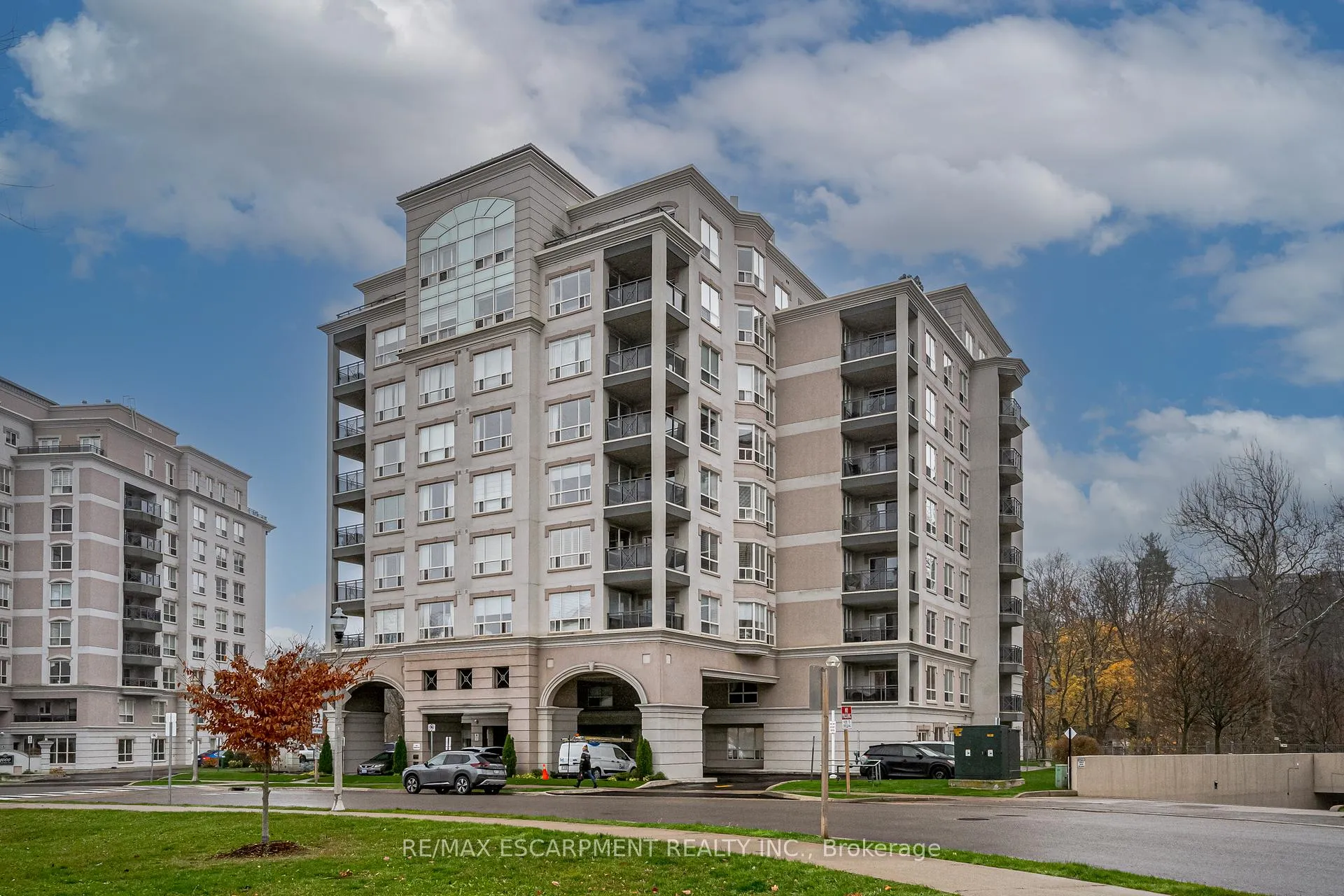 Photo 1 of Unit 306, 2000 Creekside Drive, Hamilton, Dundas — HOMEH