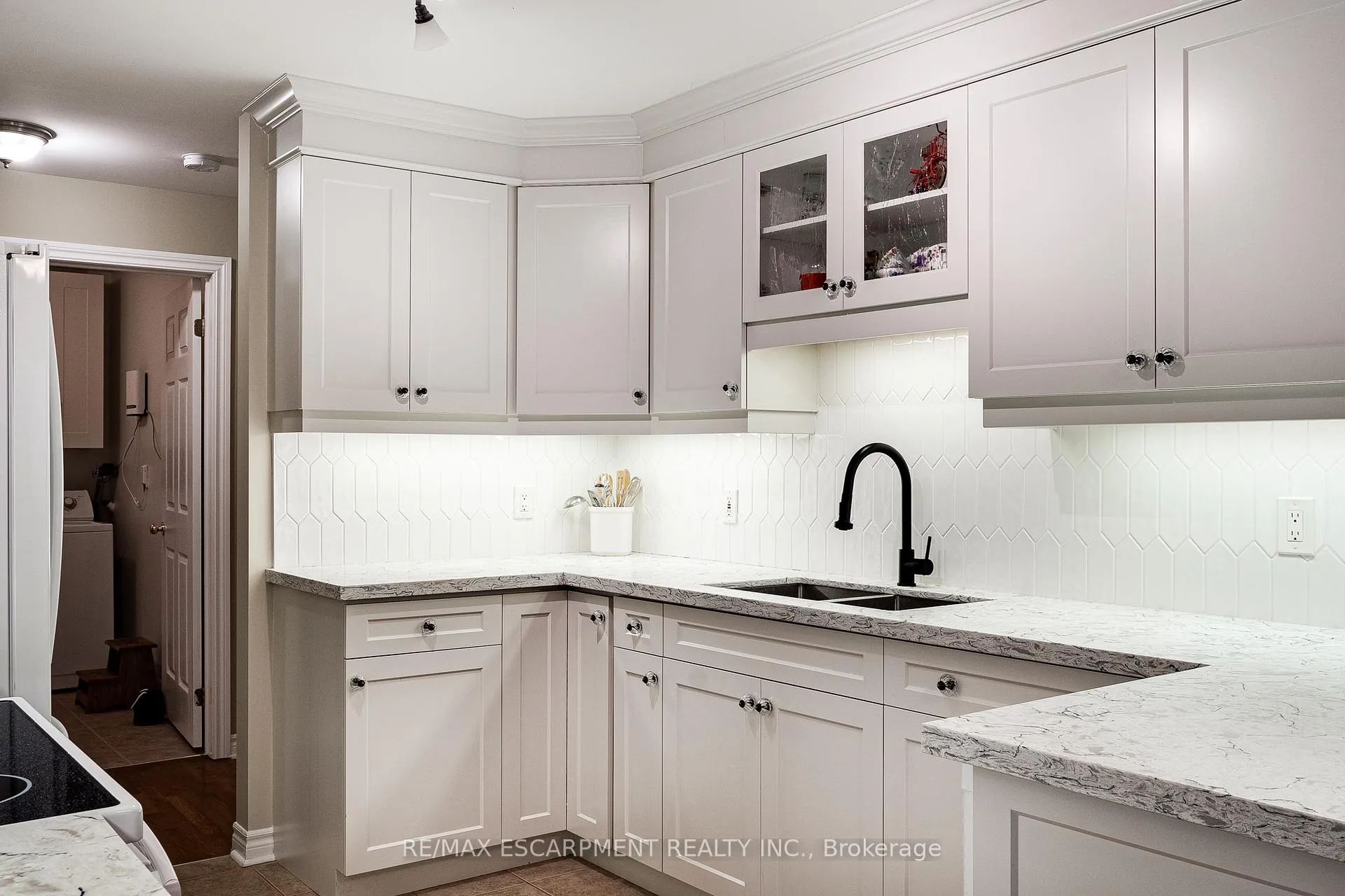 Photo 14 of Unit 306, 2000 Creekside Drive, Hamilton, Dundas — HOMEH