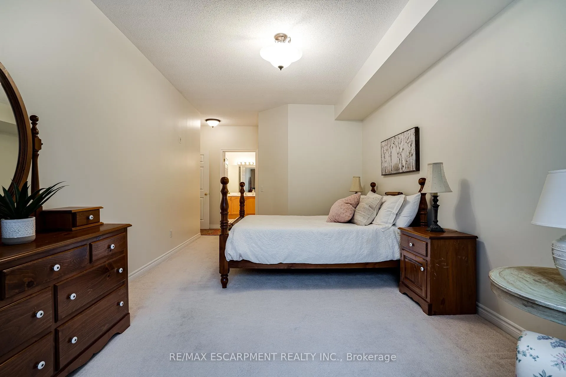 Photo 22 of Unit 306, 2000 Creekside Drive, Hamilton, Dundas — HOMEH