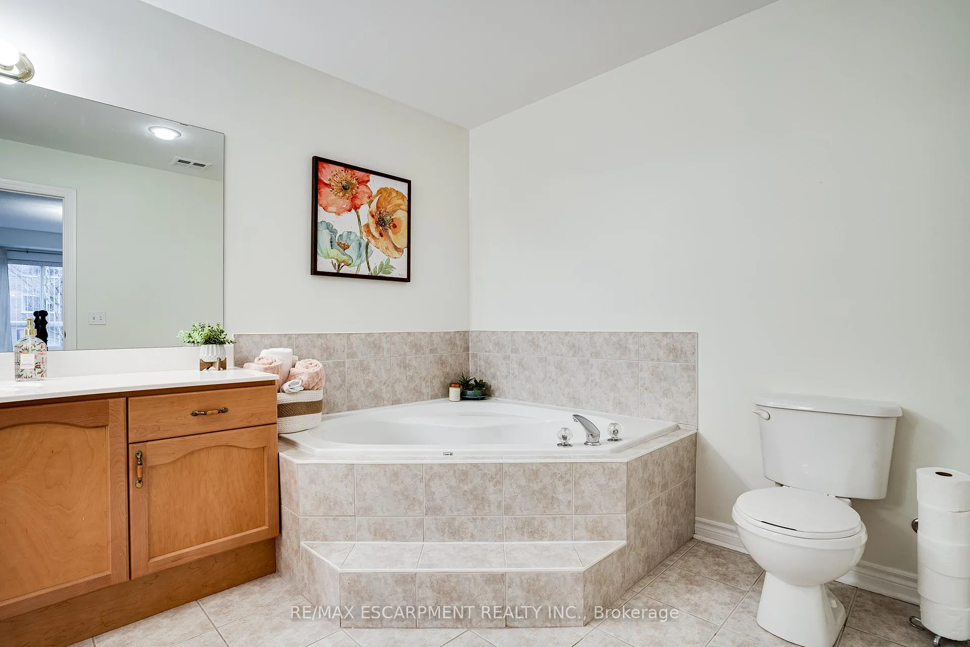 Photo 24 of Unit 306, 2000 Creekside Drive, Hamilton, Dundas — HOMEH
