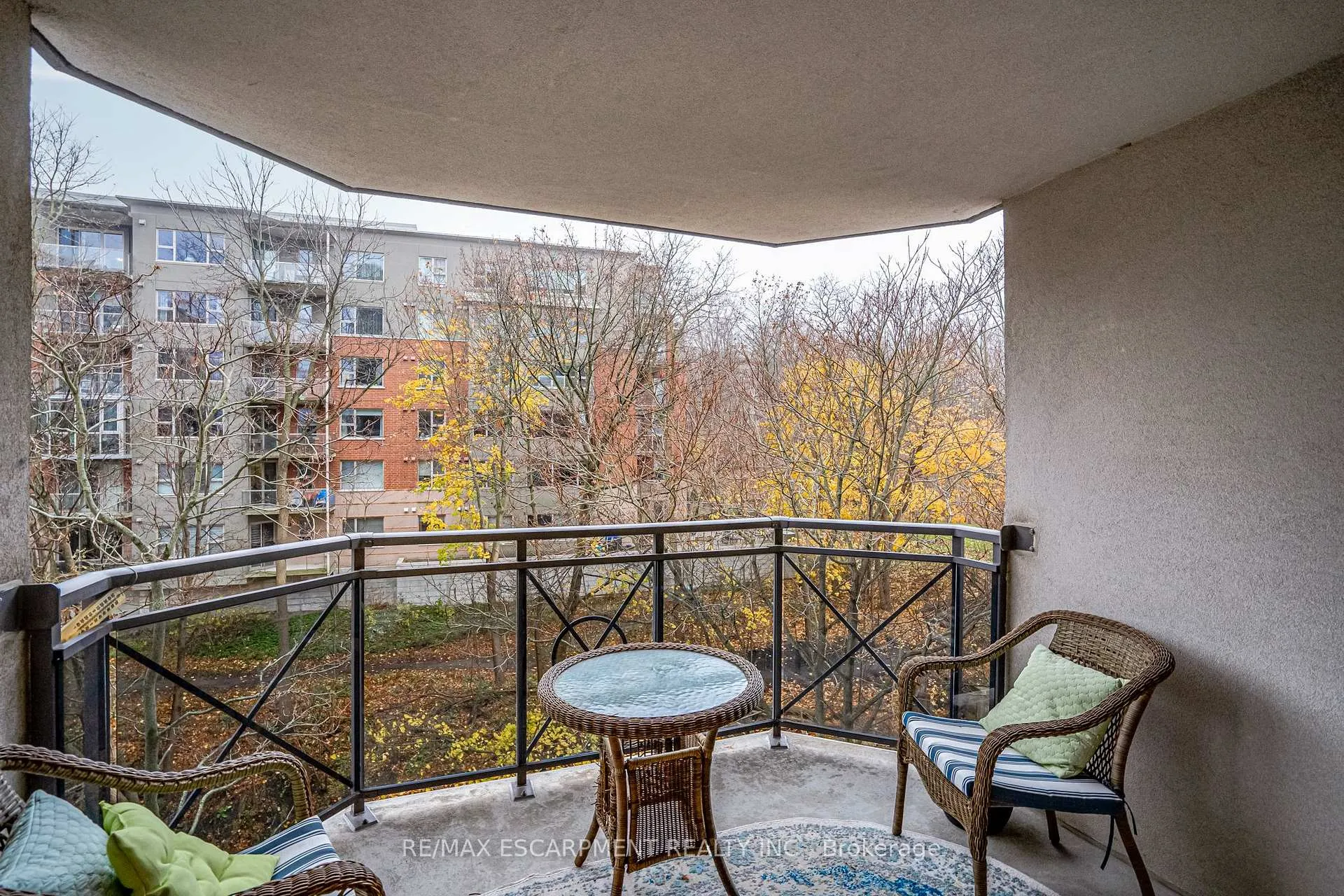 Photo 37 of Unit 306, 2000 Creekside Drive, Hamilton, Dundas — HOMEH