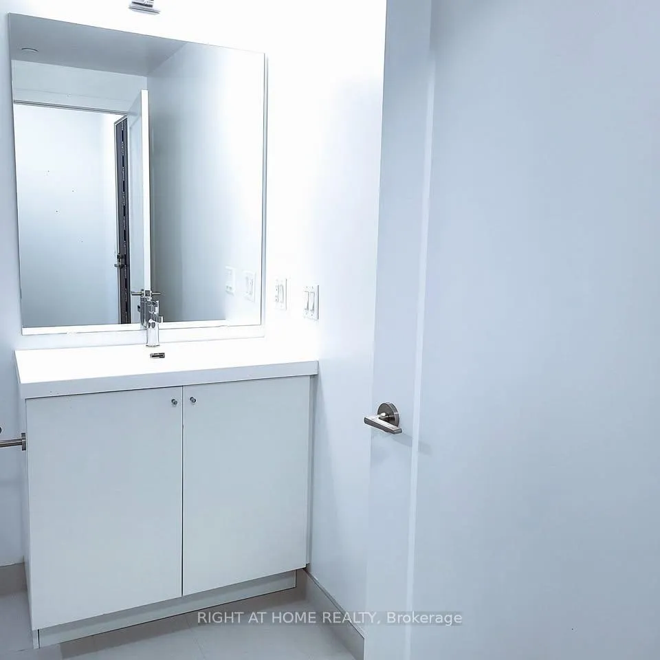 Photo 6 of Unit 307, 2545 Simcoe Street N, Oshawa, Windfields — HOMEH