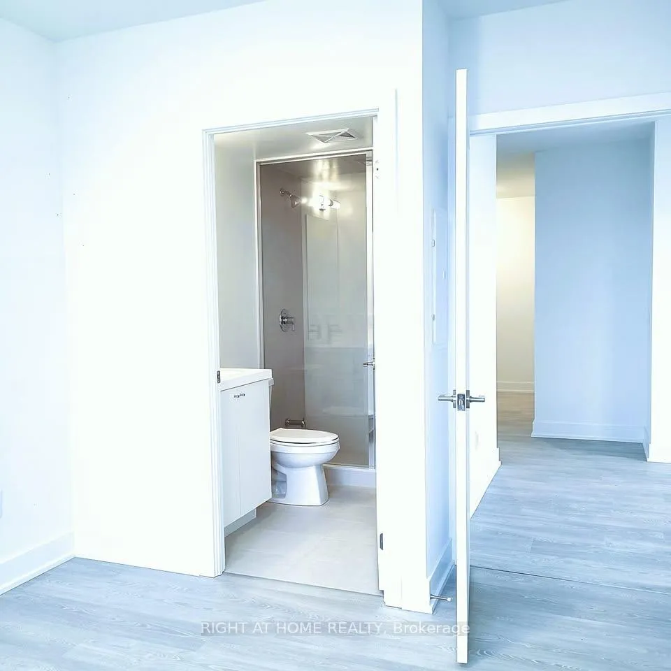 Photo 9 of Unit 307, 2545 Simcoe Street N, Oshawa, Windfields — HOMEH