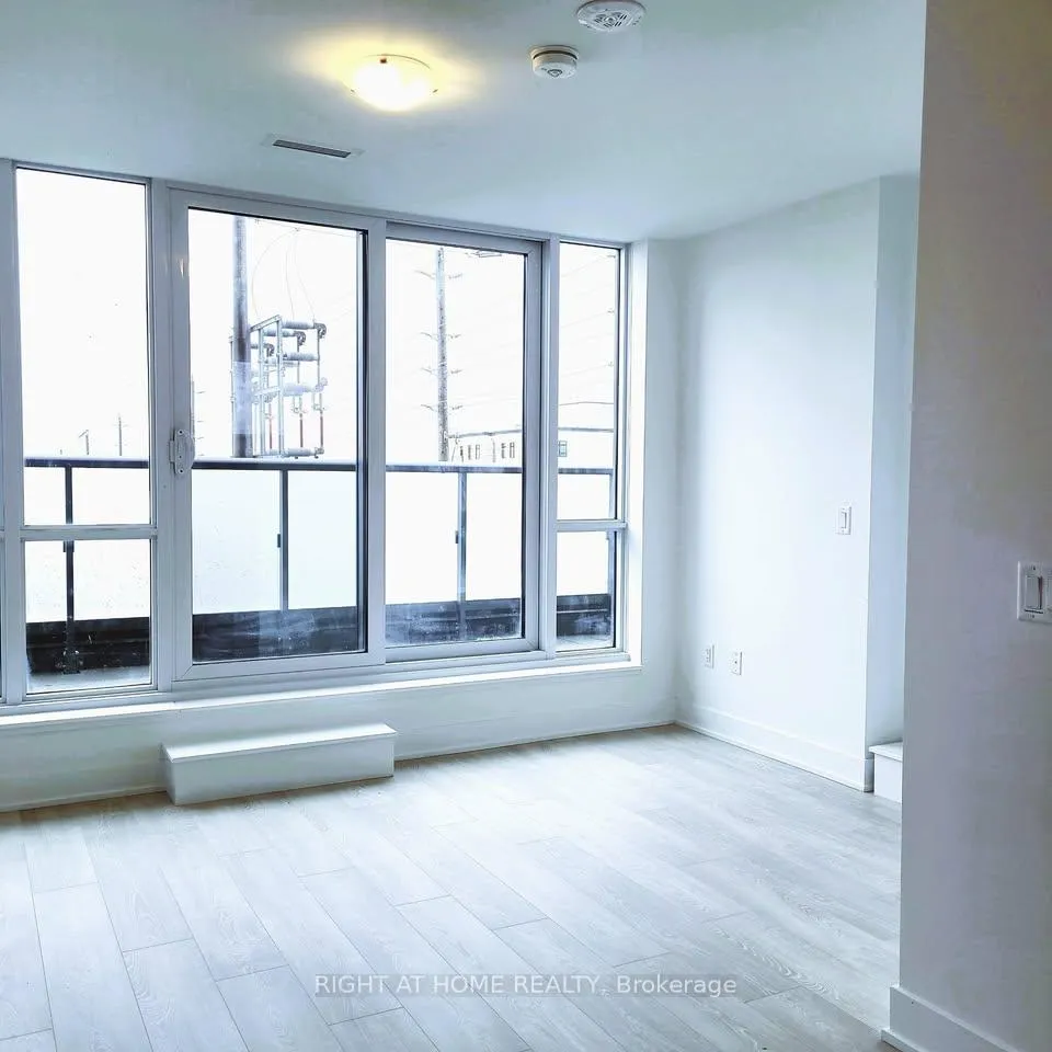 Photo 15 of Unit 307, 2545 Simcoe Street N, Oshawa, Windfields — HOMEH
