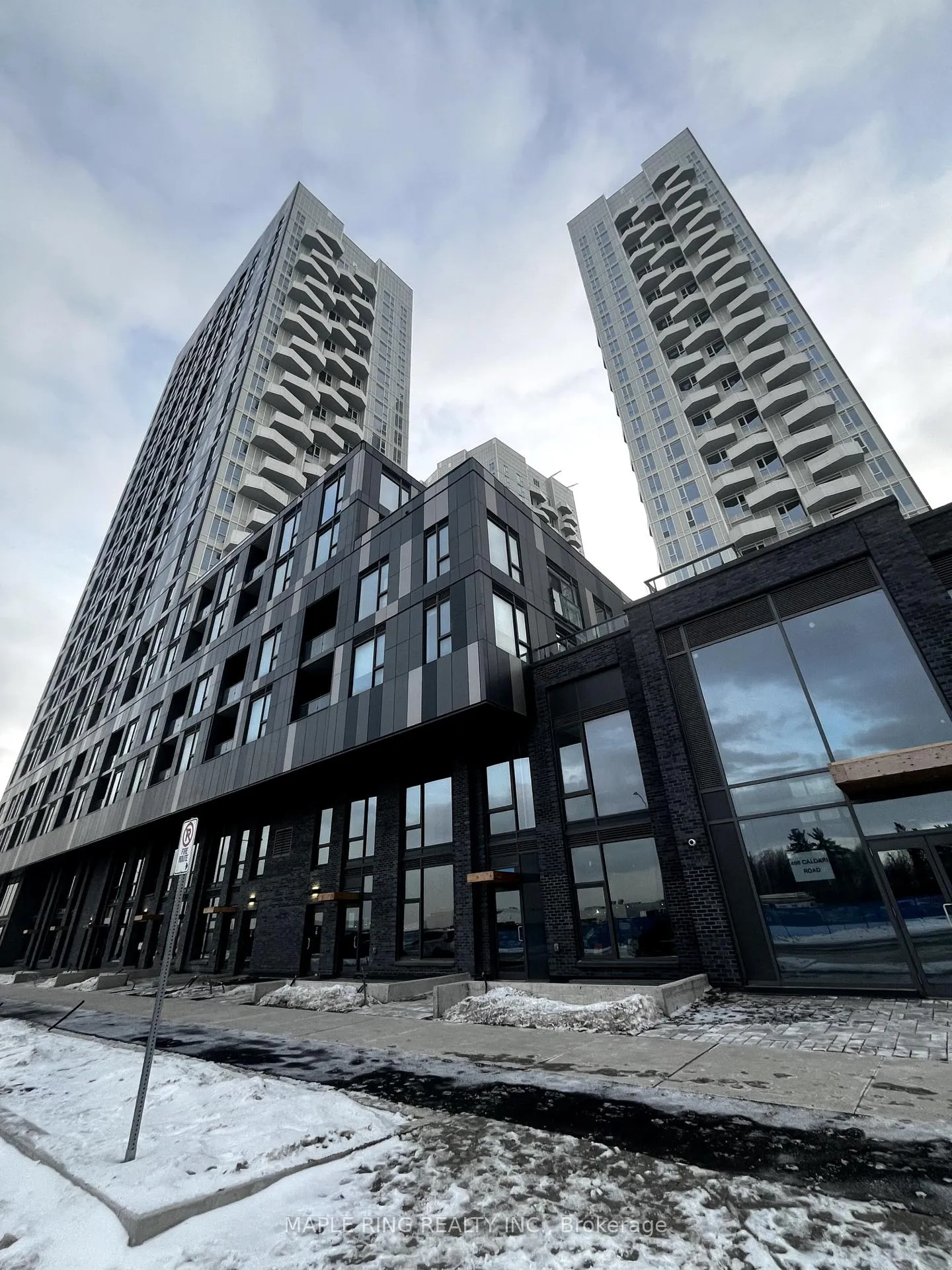Front of Unit 437, 498 Caldari Road