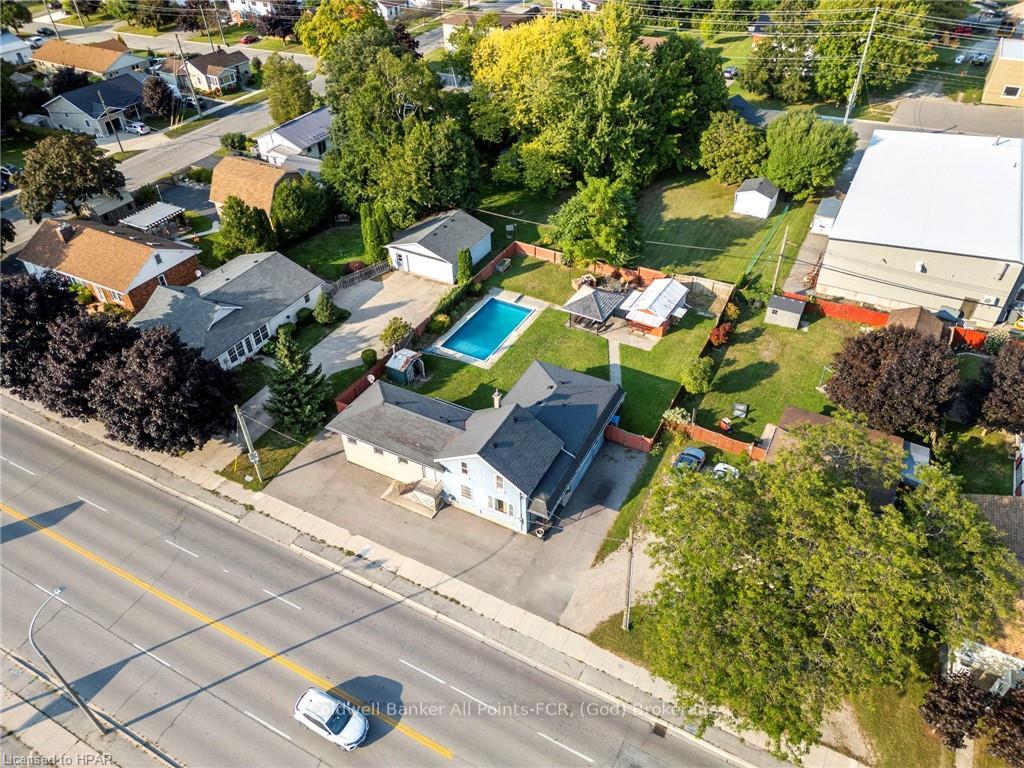 Photo 2 of 345 Huron Road, Goderich, Goderich (Town) — HOMEH