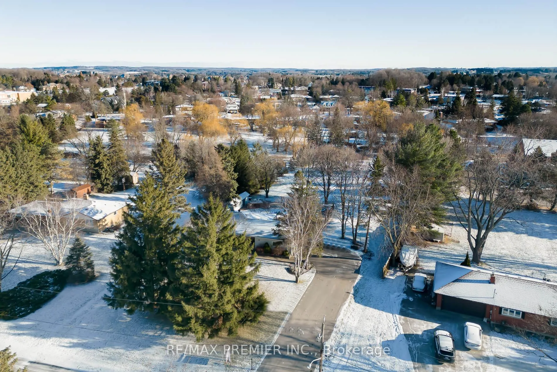 Photo 3 of 17 Wellar Avenue, King, Nobleton — HOMEH
