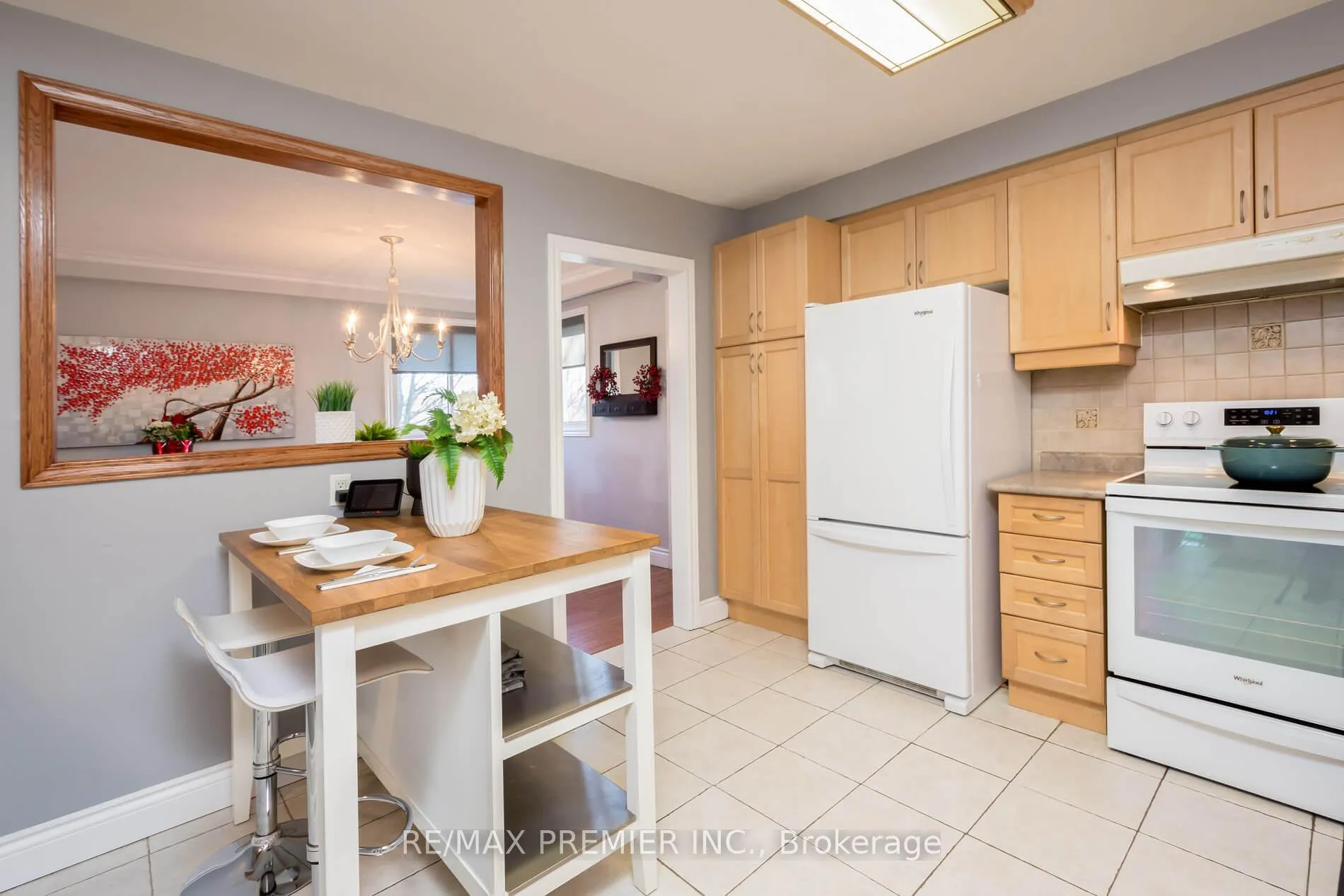 Photo 10 of 17 Wellar Avenue, King, Nobleton — HOMEH