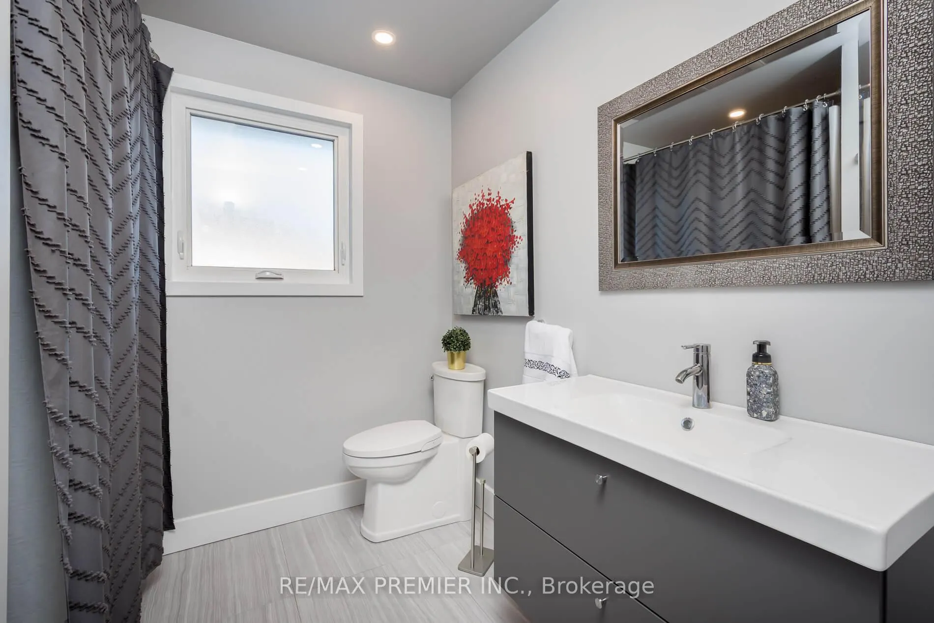Photo 15 of 17 Wellar Avenue, King, Nobleton — HOMEH