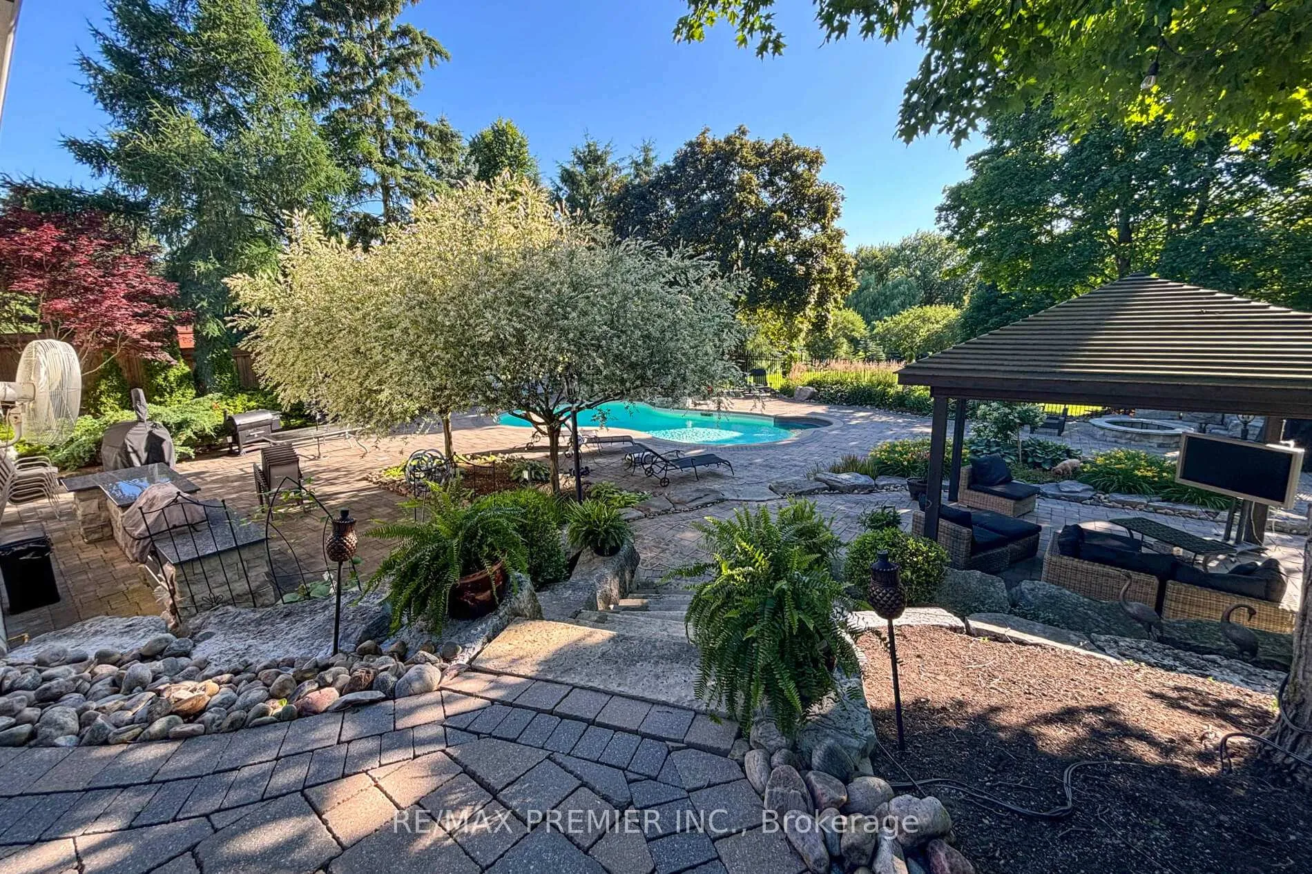 Photo 40 of 17 Wellar Avenue, King, Nobleton — HOMEH