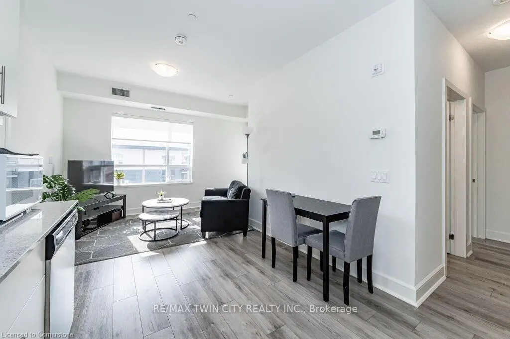 Photo 6 of Unit 602, 251 Northfield Drive, Waterloo, Colonial Acres — HOMEH