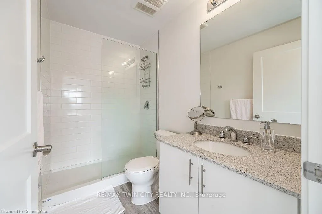 Photo 11 of Unit 602, 251 Northfield Drive, Waterloo, Colonial Acres — HOMEH