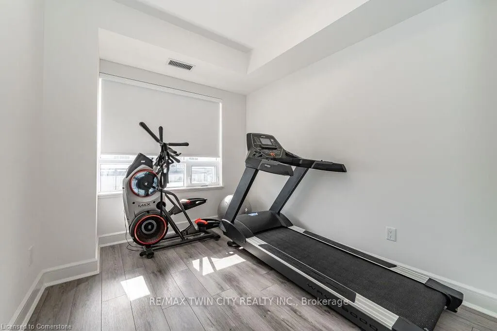 Photo 12 of Unit 602, 251 Northfield Drive, Waterloo, Colonial Acres — HOMEH