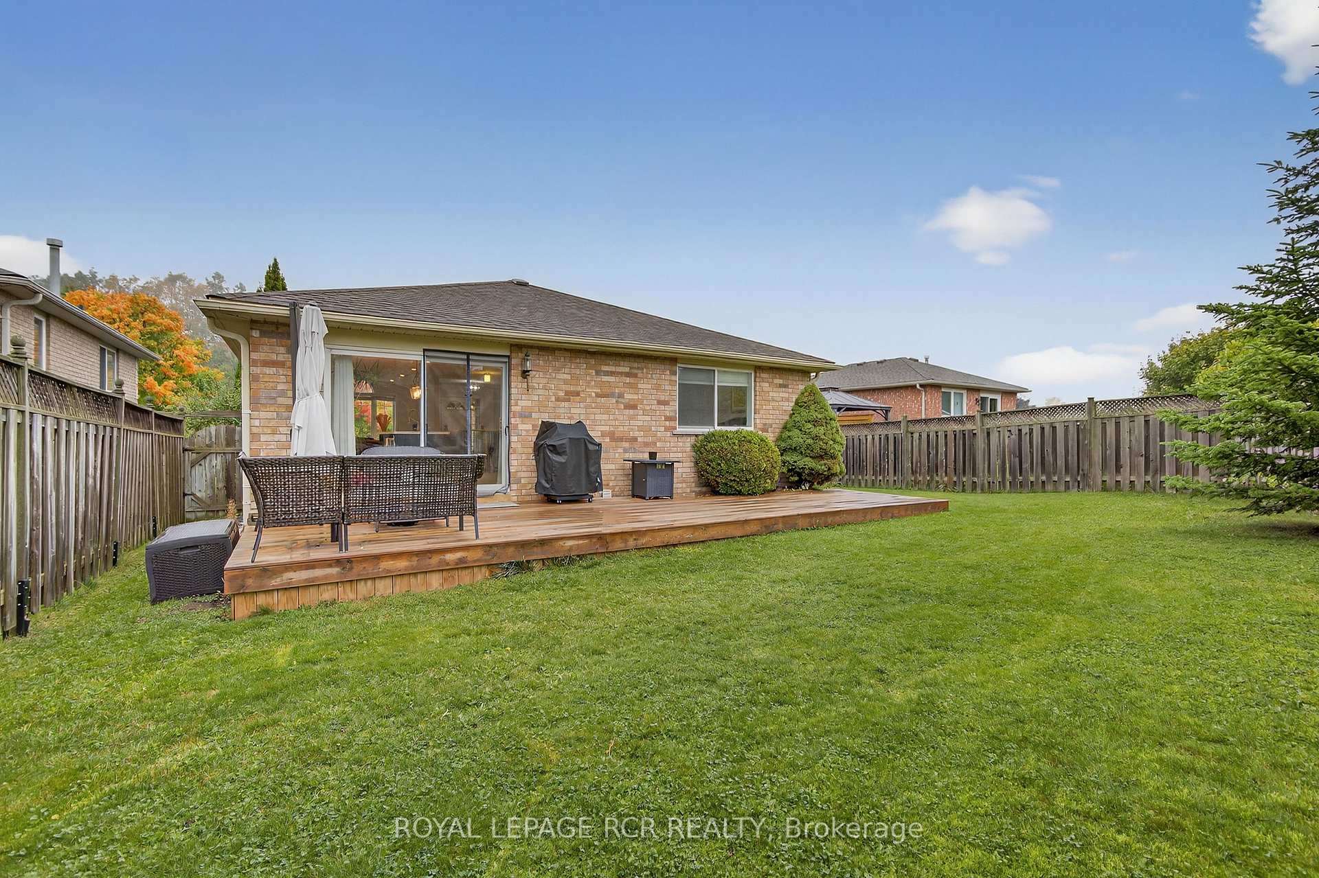 Photo 3 of 15 Nicklaus Drive, Barrie, East Bayfield — HOMEH