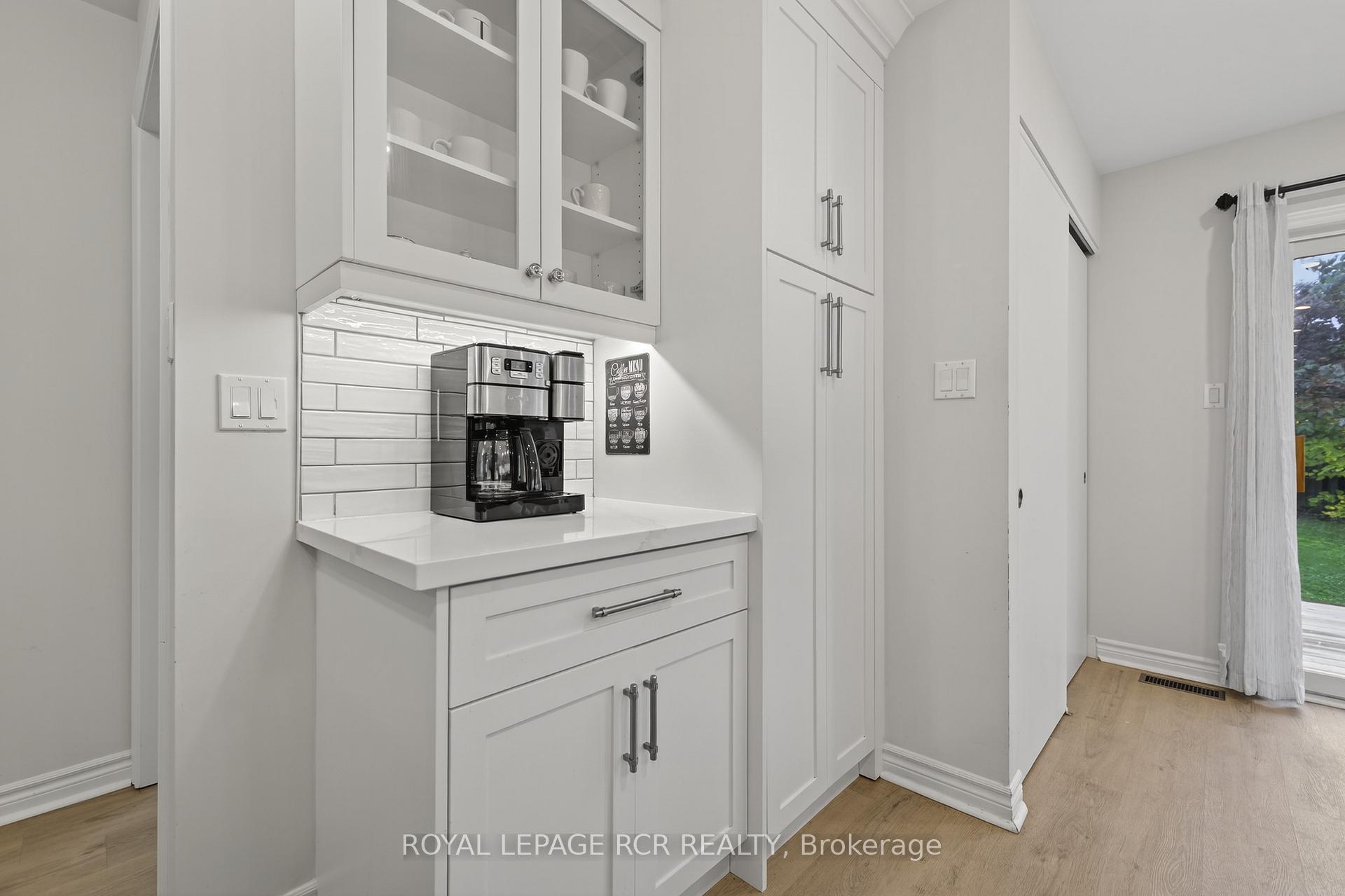 Photo 16 of 15 Nicklaus Drive, Barrie, East Bayfield — HOMEH