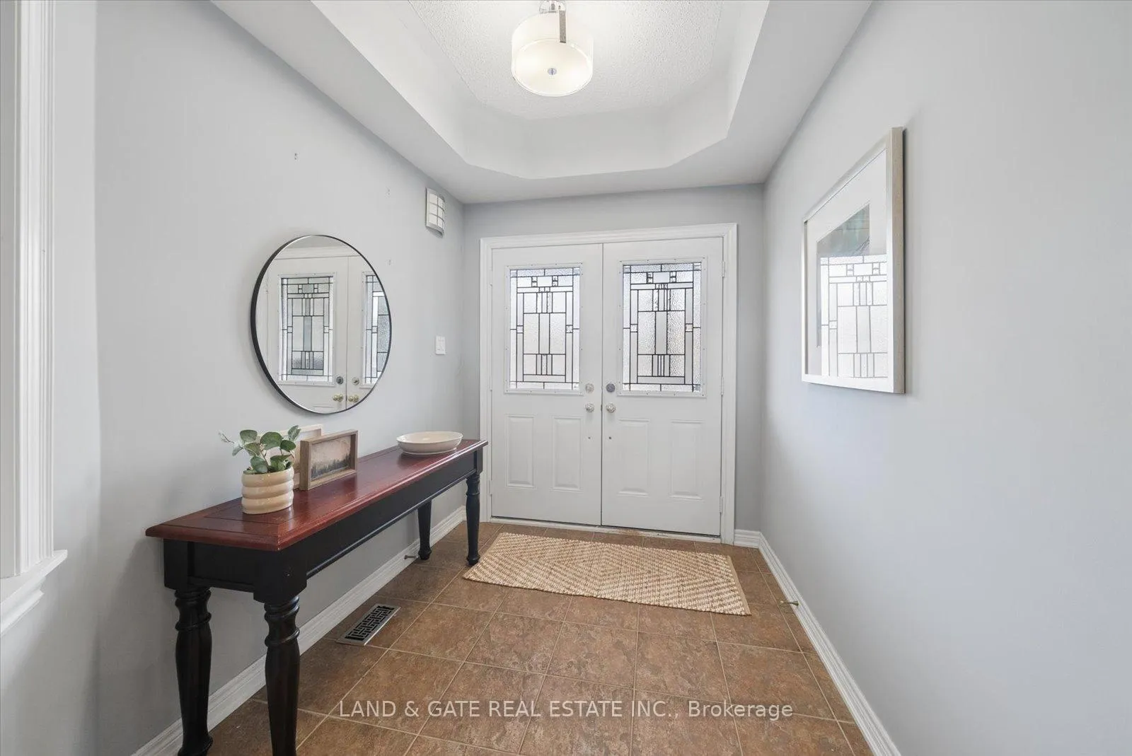 Photo 3 of 1329 Coldstream Drive, Oshawa, Taunton — HOMEH