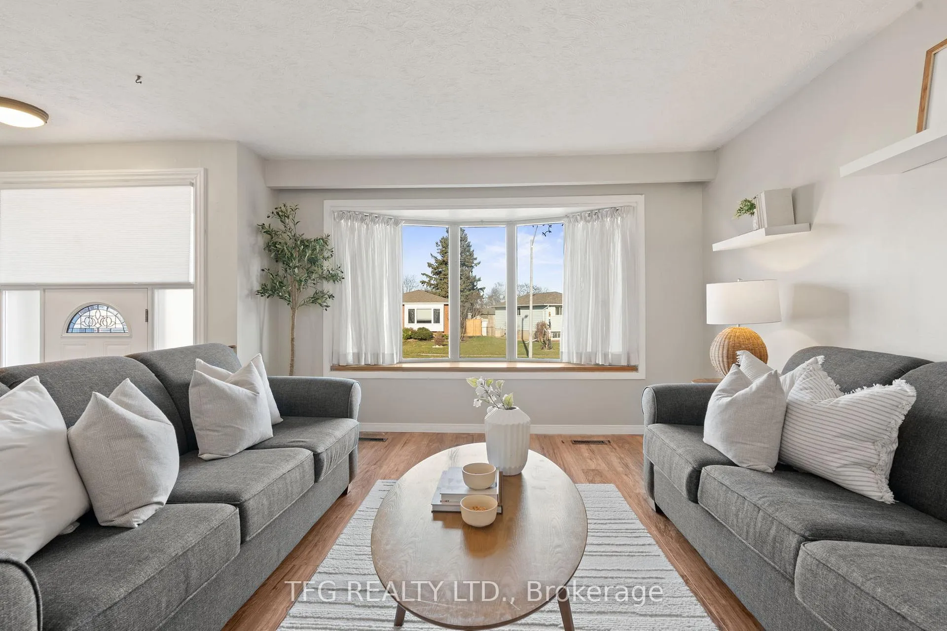 Photo 6 of 24 Turnbull Road, Ajax, South East — HOMEH