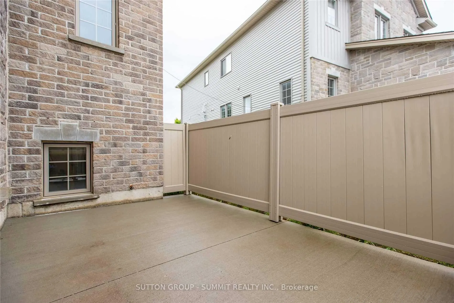 Photo 12 of Unit 13D, 388 Old Huron Road, Kitchener — HOMEH