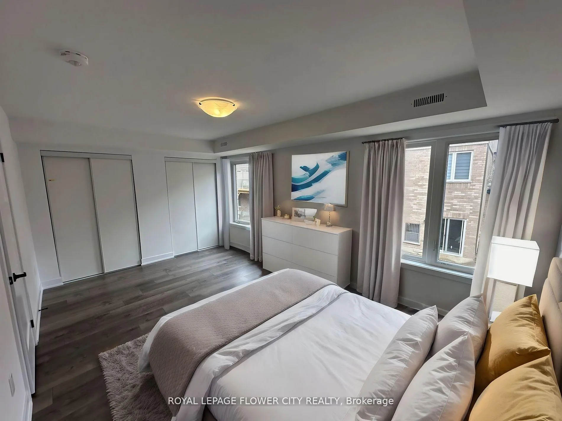Photo 7 of Unit 5, 14 Pumpkin Corner Crescent, Barrie, Innis-Shore — HOMEH