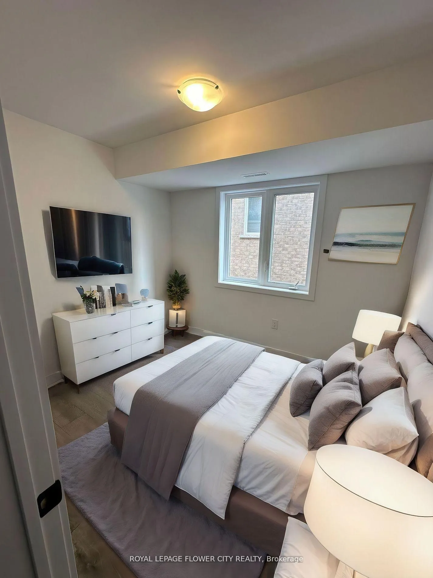 Photo 8 of Unit 5, 14 Pumpkin Corner Crescent, Barrie, Innis-Shore — HOMEH