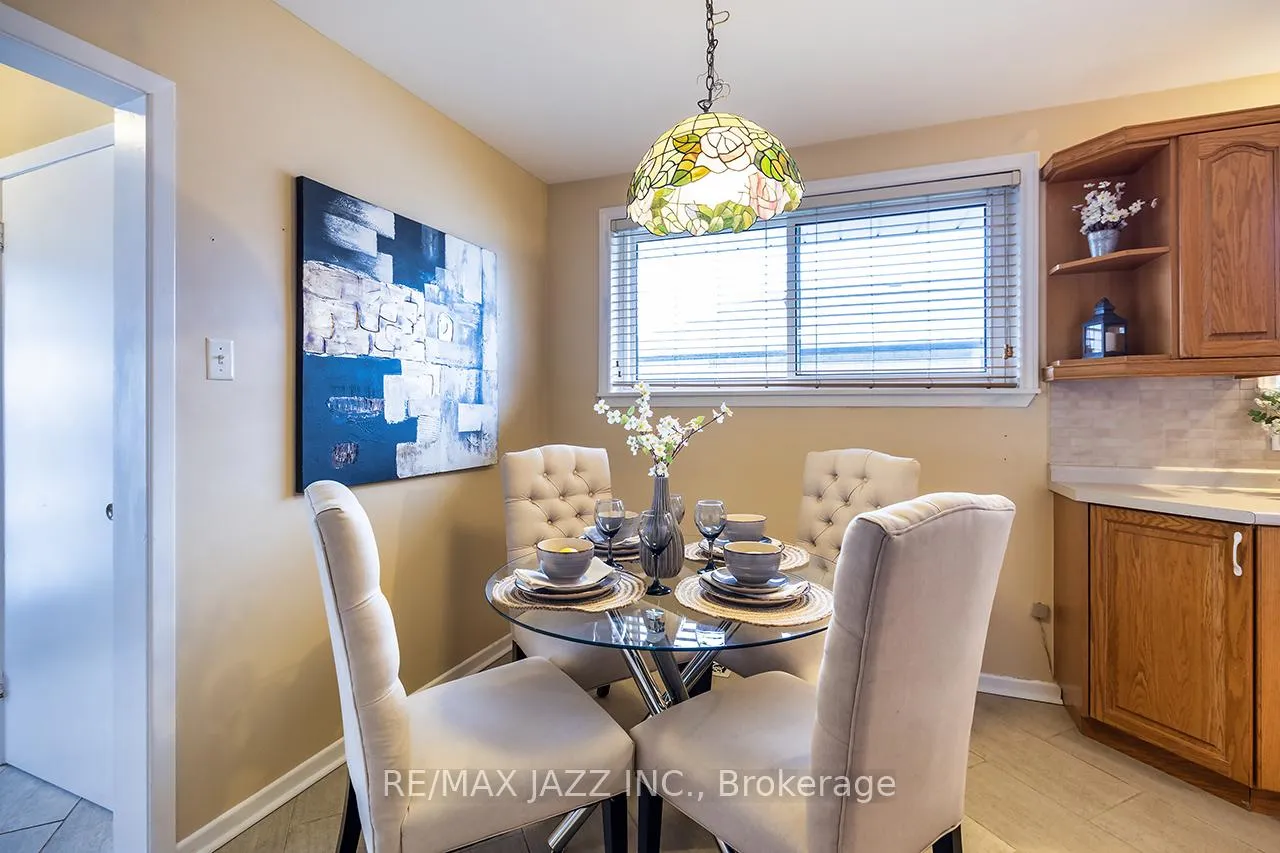 Photo 8 of 903 Hutchison Avenue, Whitby, Downtown Whitby — HOMEH