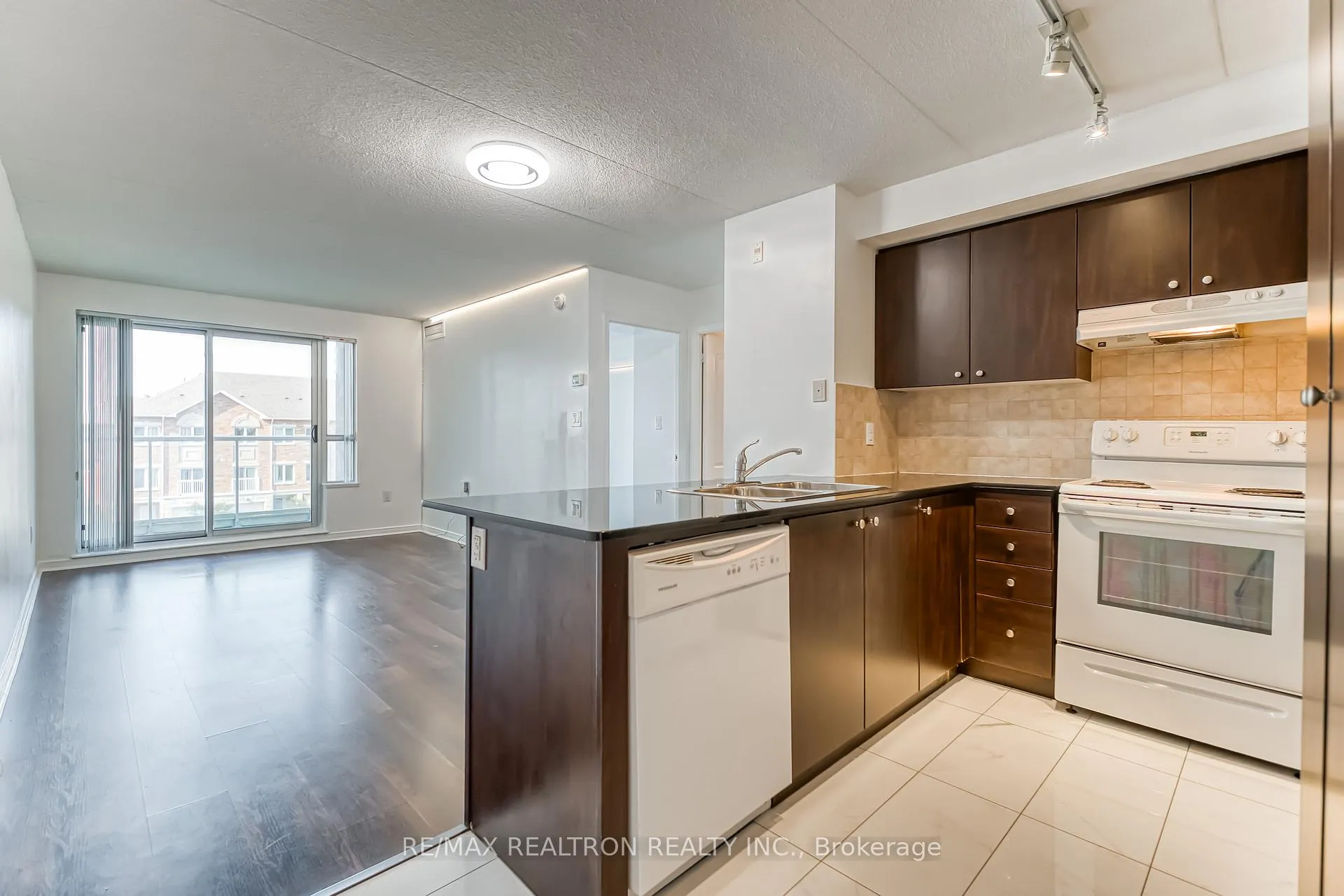 Front of Unit 310, 4600 Steeles Avenue E