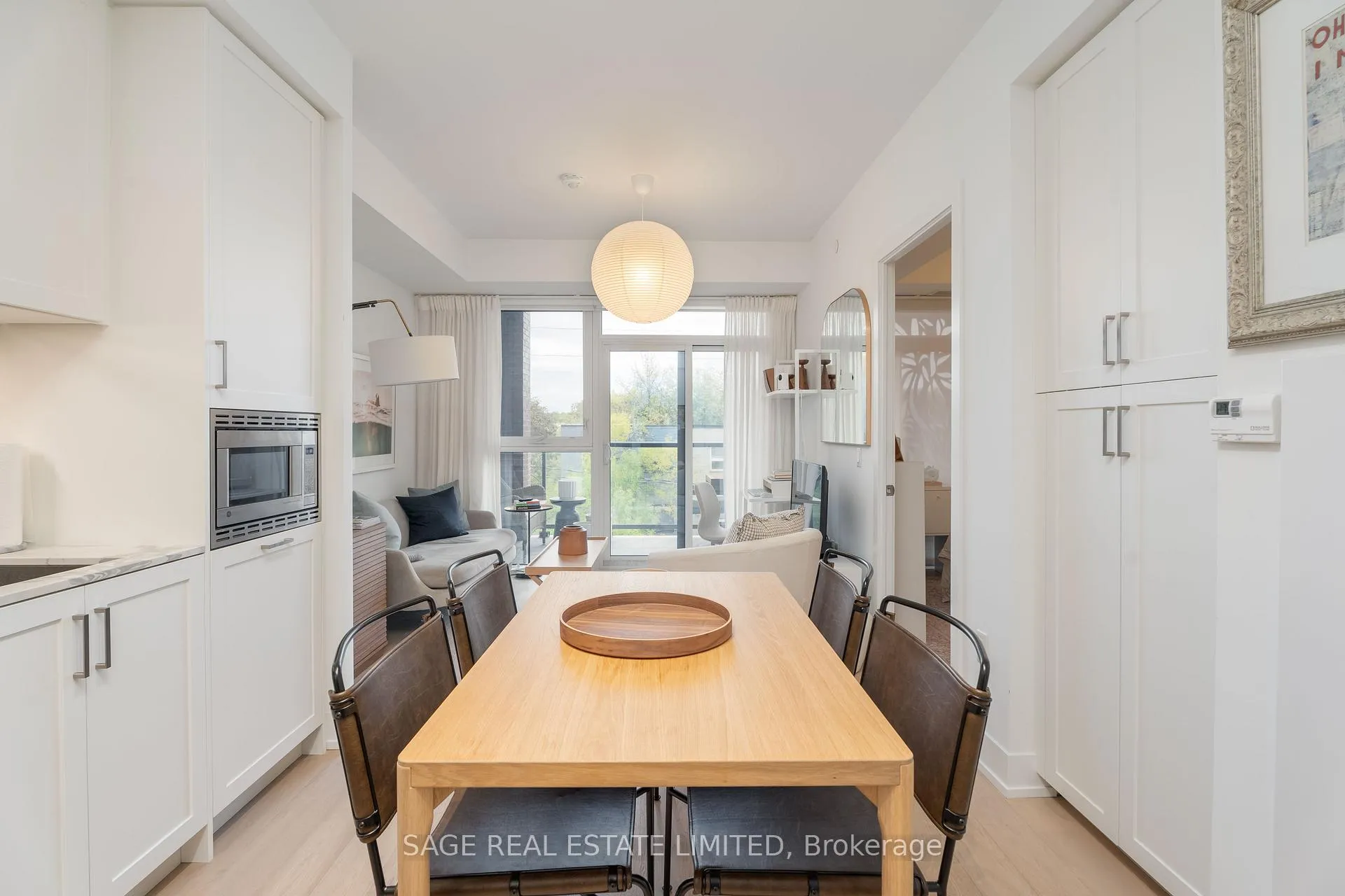 Photo 2 of Unit 404, 1331 Queen Street E, Toronto, Greenwood-Coxwell — HOMEH