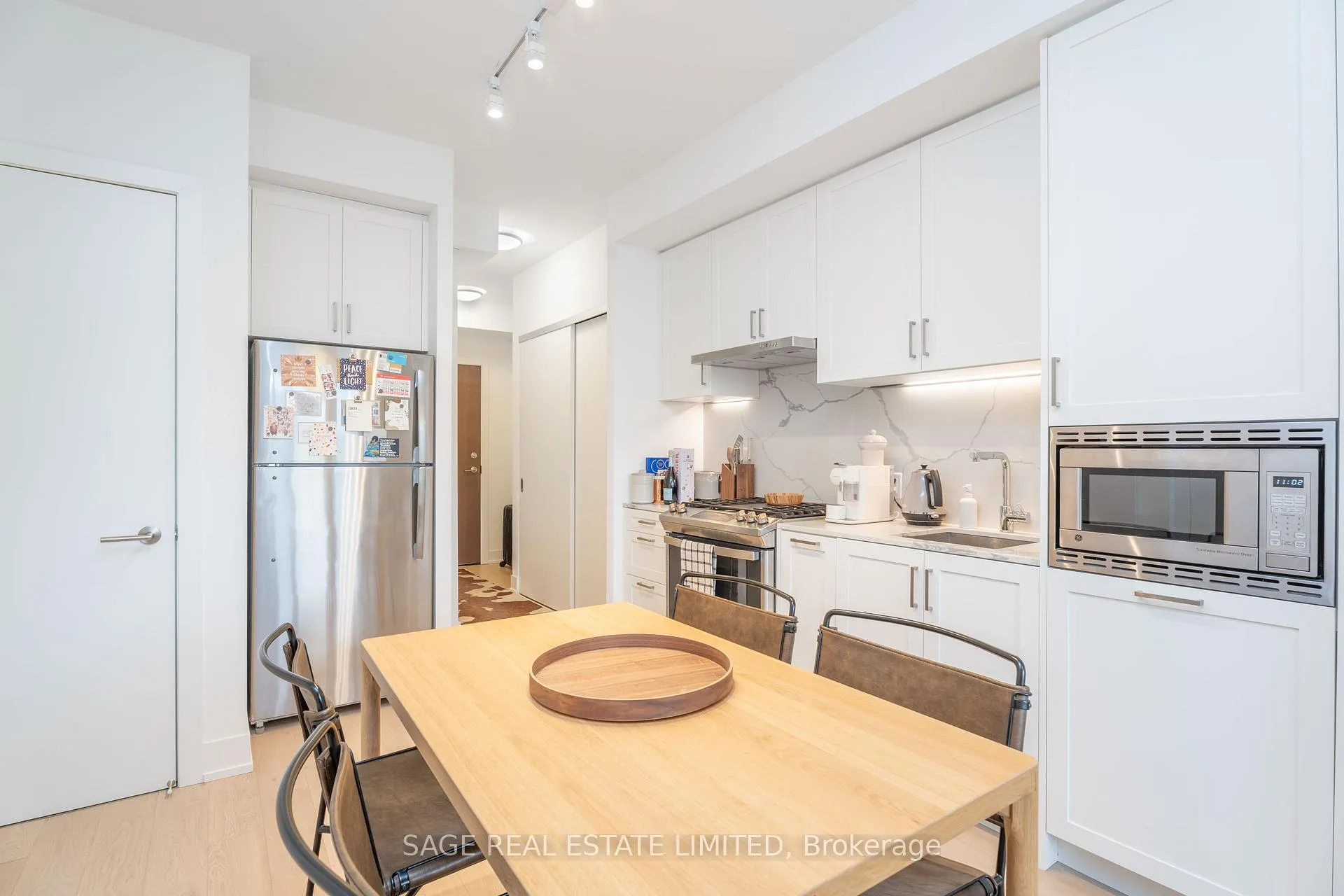 Photo 5 of Unit 404, 1331 Queen Street E, Toronto, Greenwood-Coxwell — HOMEH