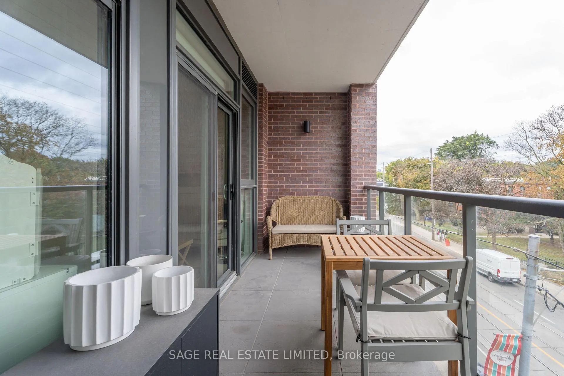 Photo 13 of Unit 404, 1331 Queen Street E, Toronto, Greenwood-Coxwell — HOMEH