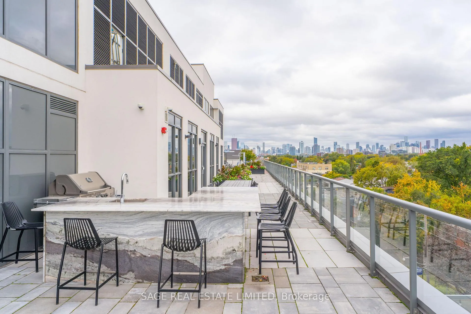 Photo 16 of Unit 404, 1331 Queen Street E, Toronto, Greenwood-Coxwell — HOMEH
