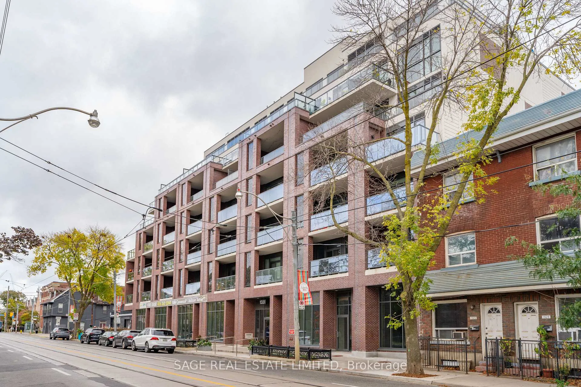 Photo 30 of Unit 404, 1331 Queen Street E, Toronto, Greenwood-Coxwell — HOMEH