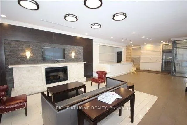 Photo 5 of Unit 622, 35 Saranac Boulevard, Toronto, Englemount-Lawrence — HOMEH