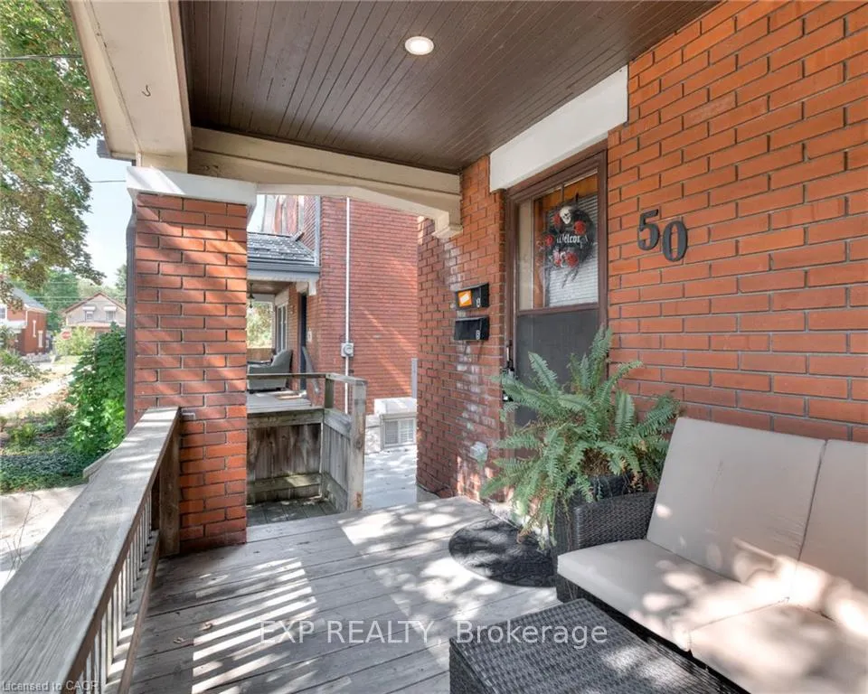 Photo 4 of 50 Walnut Street, Kitchener — HOMEH