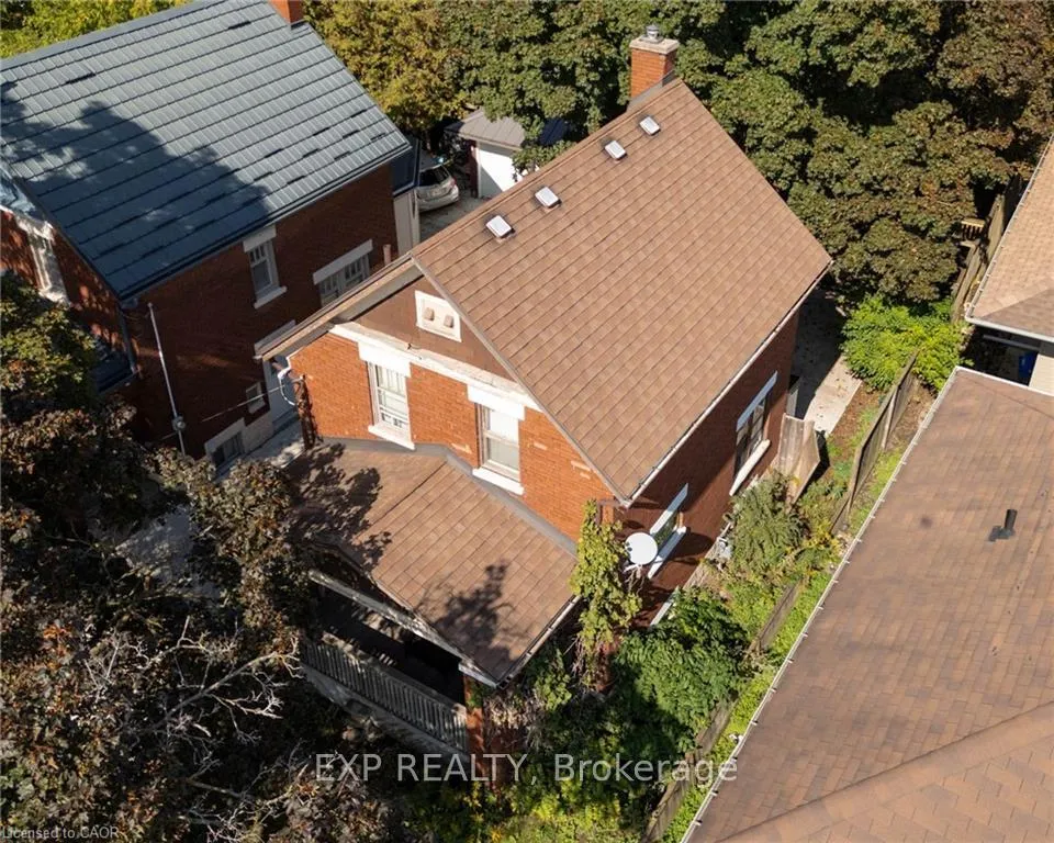 Photo 30 of 50 Walnut Street, Kitchener — HOMEH