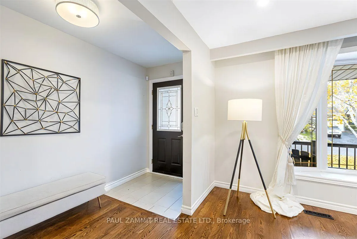 Photo 5 of 1 Banquo Road, Markham, Thornhill — HOMEH