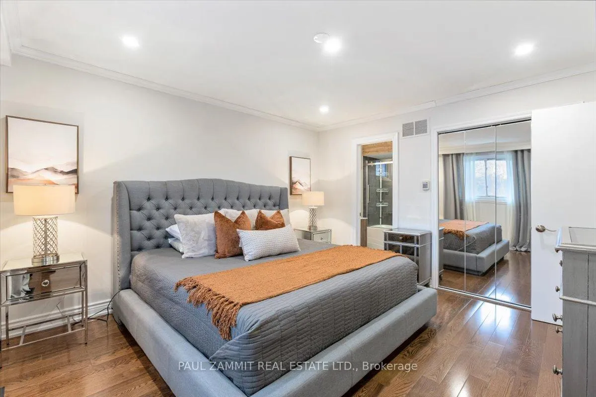 Photo 24 of 1 Banquo Road, Markham, Thornhill — HOMEH